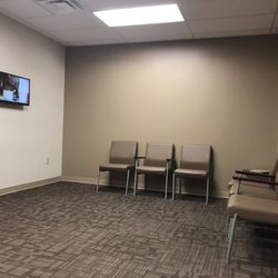 Mid America Labs - Waiting area