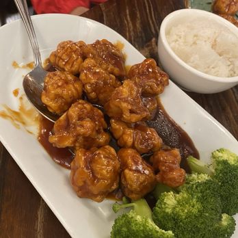 Jiang's Kitchen - General Tso's Chicken - Chinese Near Me - New York, New York