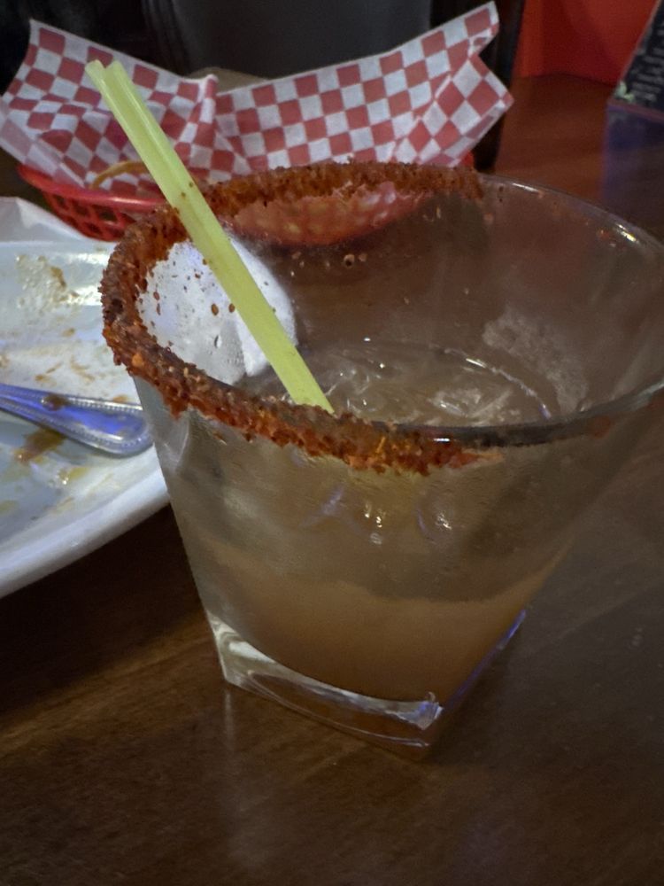 Vic's Mexican Food & Bar