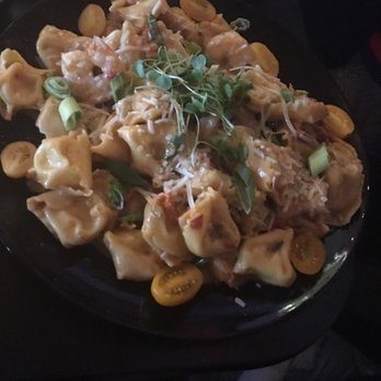 Lola's Lounge - Spanish Near Me - Sacramento, California