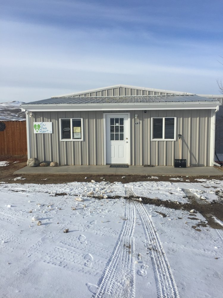 Four Paws Resort - pet boarding facility in Granby, CO