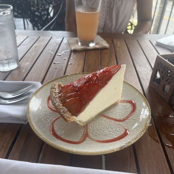 Monkeypod Kitchen by Merriman - Desert - New American Near Me - Kihei, Hawaii