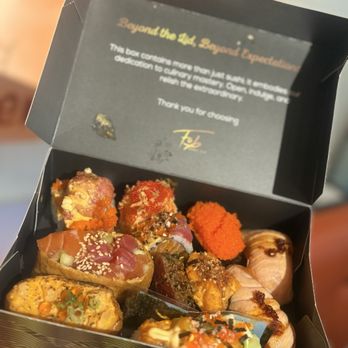 FOB Poke Bar - Box - Poke Near Me - Bellevue, Washington