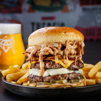 Temple - Crispy burger - Burgers Near Me - Miami, Florida