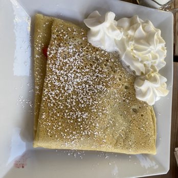 Stowe Mountain Resort - Skinny Pancake strawberry with whip cream on the side - Ski Resorts Near Me - Stowe, Vermont Stowe Mountain Resort - Skinny Pancake strawberry with whip cream on the side - Ski Resorts Near Me - Stowe, Vermont