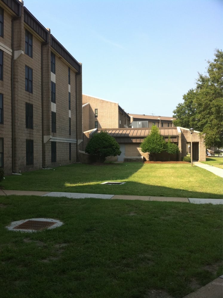 EFFINGHAM PLAZA 715 Madison St, Portsmouth, Virginia Apartments Phone Number Yelp