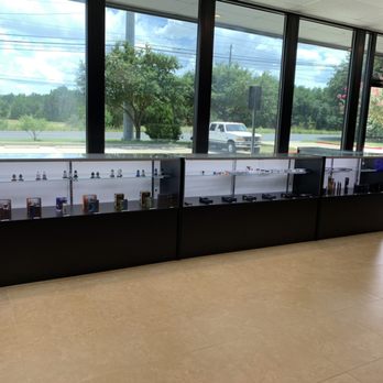 Cloudhouse Vapor - View of selection - Vape Shops Near Me - Austin, Texas Cloudhouse Vapor - View of selection - Vape Shops Near Me - Austin, Texas