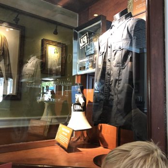 Hard Rock Cafe - Decor interior - Burgers Near Me - Key West, Florida