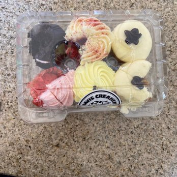Davis Creamery - We tried 5 different kinds and didn't like any... - Ice Cream & Frozen Yogurt Near Me - Davis, California