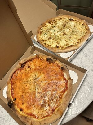 Lil Ronnie’s by null