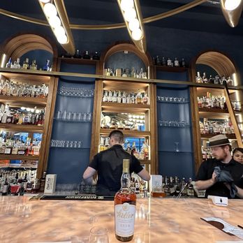 House Of Commons - Whiskey Bars Near Me - Frankfort, Kentucky House Of Commons - Whiskey Bars Near Me - Frankfort, Kentucky