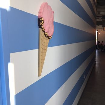 Abbott's Frozen Custard - Great background wall for #icecreampics - Ice Cream & Frozen Yogurt Near Me - Winter Garden, Florida Abbott's Frozen Custard - Great background wall for #icecreampics - Ice Cream & Frozen Yogurt Near Me - Winter Garden, Florida