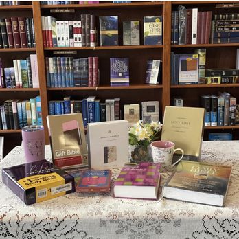 Chicago Bibles and Books - Bookstores Near Me - Chicago, Illinois Chicago Bibles and Books - Bookstores Near Me - Chicago, Illinois