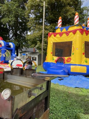 Birthdays - We can travel to your private party anywhere in Charlotte NC. Birthdays - We can travel to your private party anywhere in Charlotte NC.