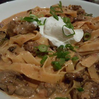 Sheila's Place - Beef Stroganoff [$25, 4.0 stars] -- a bit pricey, but nicely presented - New American Near Me - Camarillo, California