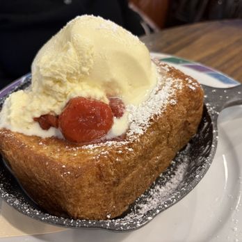Hen Mother Cookhouse - French toast - Breakfast & Brunch Near Me - Alpharetta, Georgia Hen Mother Cookhouse - French toast - Breakfast & Brunch Near Me - Alpharetta, Georgia