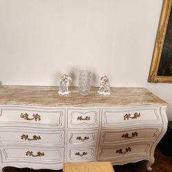 Alexanders Custom Cabinets and Furniture - Dresser After