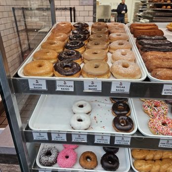 Randy's Donuts - Donuts - Donuts Near Me - Burbank, California Randy's Donuts - Donuts - Donuts Near Me - Burbank, California