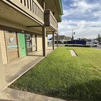 Active Spine & Wellness Center - Entrance - Chiropractors Near Me - Upland, California Active Spine & Wellness Center - Entrance - Chiropractors Near Me - Upland, California