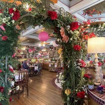 Granlund's Restaurant - So festive! - New American Near Me - Yucaipa, California Granlund's Restaurant - So festive! - New American Near Me - Yucaipa, California