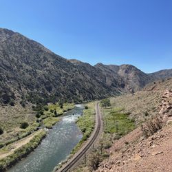Tunnel Drive Trailhead - Beautiful view from the trail
