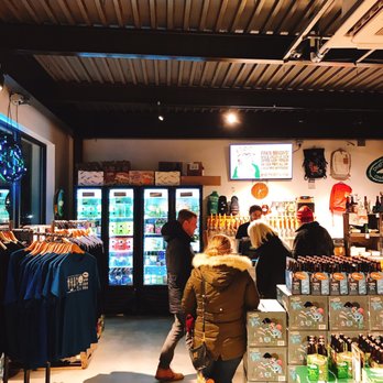 Dogfish Head Brewings & Eats - American Near Me - Rehoboth Beach, Delaware