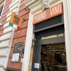 Panino Divino - Entrance
