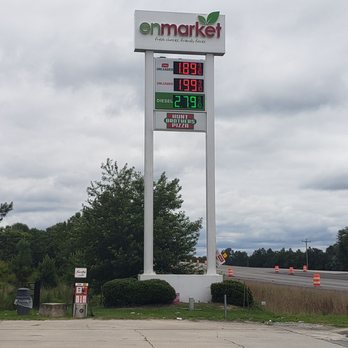 Enmarket - a gas station with a gas station sign in the foreground - Gas Stations Near Me - Brooklet, Georgia Enmarket - a gas station with a gas station sign in the foreground - Gas Stations Near Me - Brooklet, Georgia