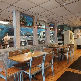 Sharkeys - Inside Dinner Area - American Near Me - Key Largo, Florida