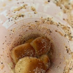 Pretzelmaker - Garlic and salt pretzel bites