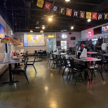 Airport Wheat & Rye - Inside - New American Near Me - Romulus, Michigan