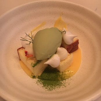 Senia - Cocktail Bars Near Me - Honolulu, Hawaii
