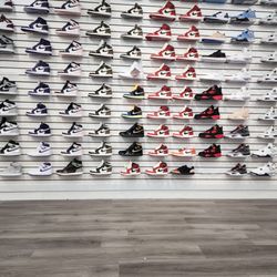 Louis Joliet Mall Giftly Email, Text or Print, 3340 Mall Loop Dr