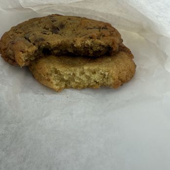 Aroma Bakery & Cafe - Chocolate and snickerdoodle cookies - Bakeries Near Me - Oakland, California