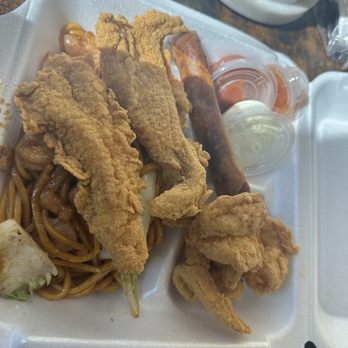 Sunshine Chicken and Seafood - 3 piece HUGE fried shrimp and 2 piece catfish meal. I paid to upgrade my fries to shrimp lo mein. - Chicken Wings Near Me - Baton Rouge, Louisiana Sunshine Chicken and Seafood - 3 piece HUGE fried shrimp and 2 piece catfish meal. I paid to upgrade my fries to shrimp lo mein. - Chicken Wings Near Me - Baton Rouge, Louisiana