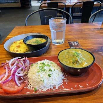 Blast & Brew - Weekday Lunch Special with Saag Paneer, Dal, Rice, Naan and Salad - Pizza Near Me - San Jose, California Blast & Brew - Weekday Lunch Special with Saag Paneer, Dal, Rice, Naan and Salad - Pizza Near Me - San Jose, California