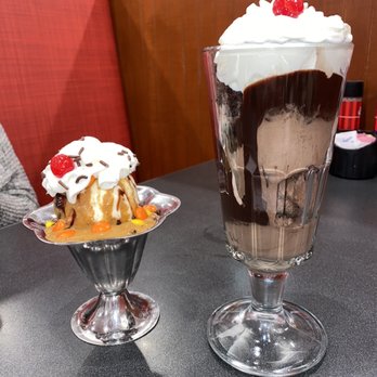 Friendly's - Ice Cream & Frozen Yogurt Near Me - Robbinsville Township, New Jersey