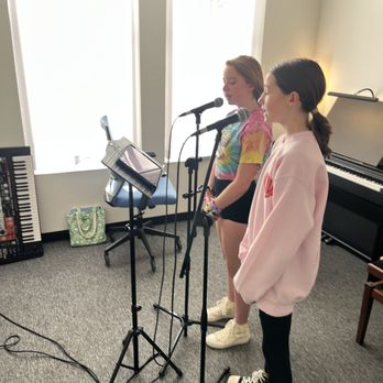 Brookside Music - Musical Instruments & Teachers Near Me - Middletown, Connecticut