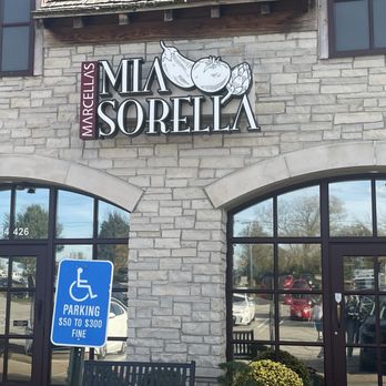 Mia Sorella - Italian Near Me - Ballwin, Missouri Mia Sorella - Italian Near Me - Ballwin, Missouri