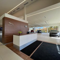 Jaguar Land Rover of Novi