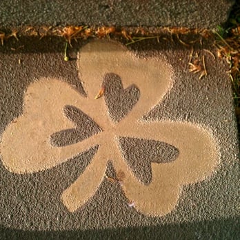 Mulligans on the Blue - On the steps up. - Irish Near Me - Kihei, Hawaii
