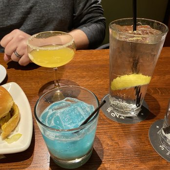 Houlihan's - Delicious drinks - Bars Near Me - Westlake, Ohio Houlihan's - Delicious drinks - Bars Near Me - Westlake, Ohio