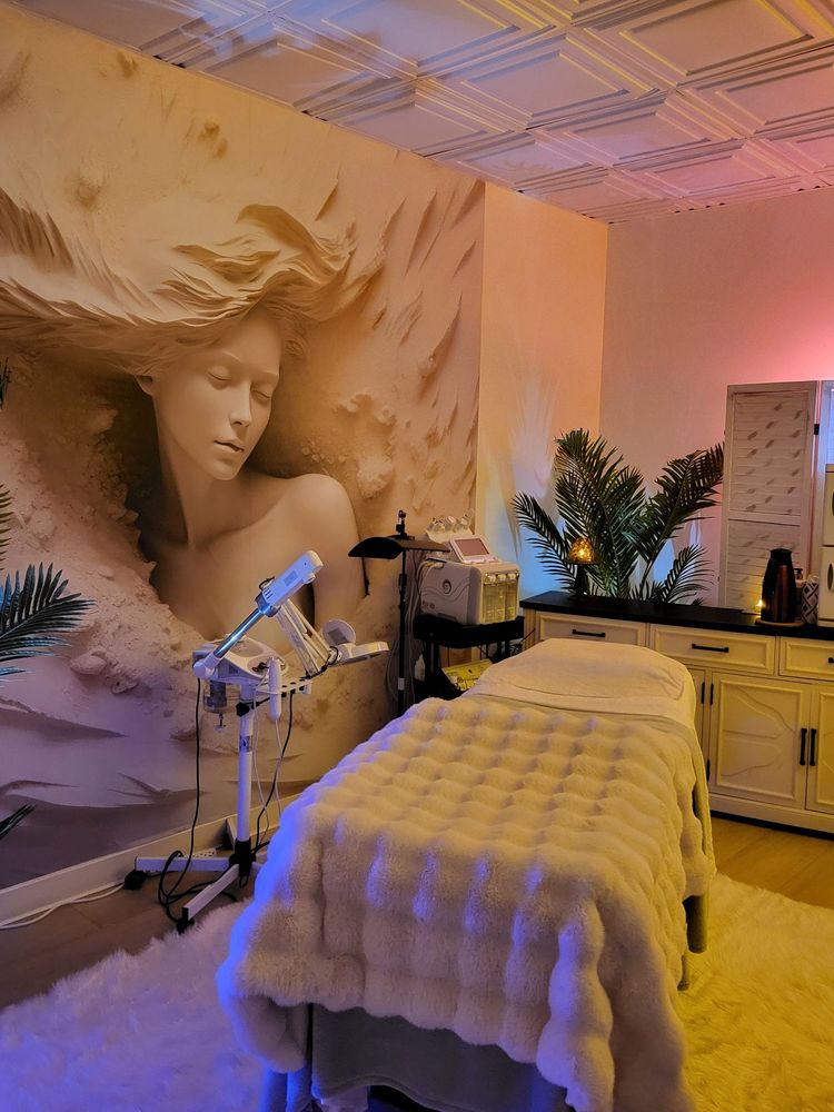 CatEye Beauty Skincare Logo