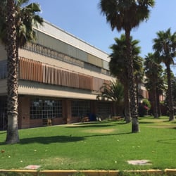 Campus UC San Joaquín - Ingeniería comercial