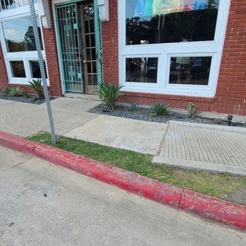 Axelrad - Beer Gardens Near Me - Houston, Texas Axelrad - Beer Gardens Near Me - Houston, Texas
