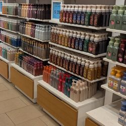 Bath & Body Works