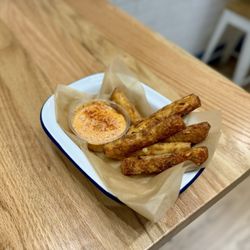 Kipos Greek - Halloumi fries.