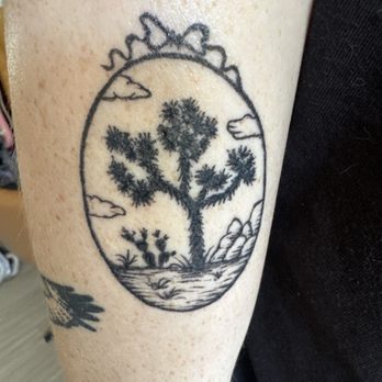 Strata Tattoo Lab - Tattoo Near Me - Yucca Valley, California Strata Tattoo Lab - Tattoo Near Me - Yucca Valley, California