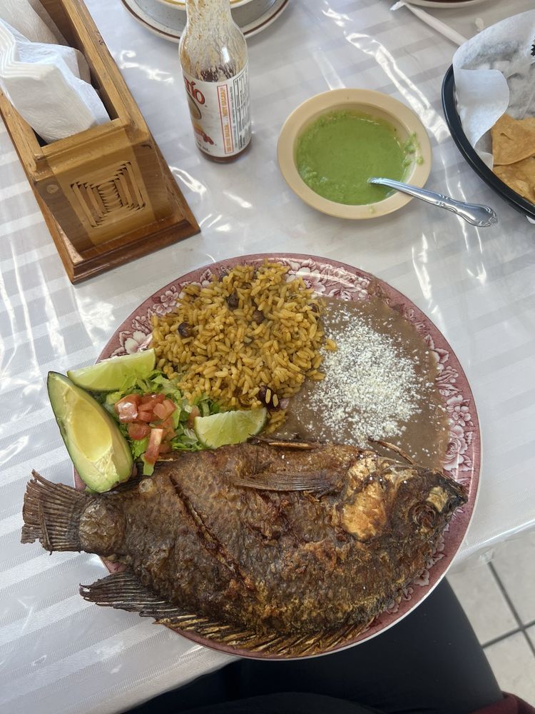 Tio Santos Restaurant
