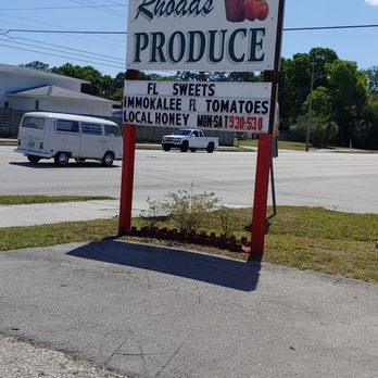 Rhoads Produce - a sign for rhoads produce - Fruits & Veggies Near Me - Englewood, Florida Rhoads Produce - a sign for rhoads produce - Fruits & Veggies Near Me - Englewood, Florida